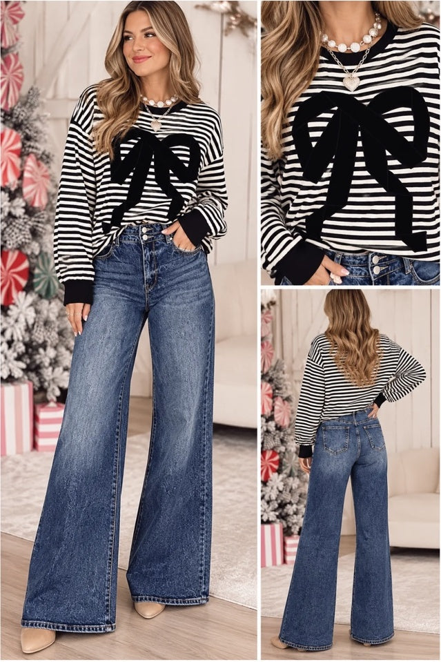 Blue acid wash wide leg jeans in dark wash